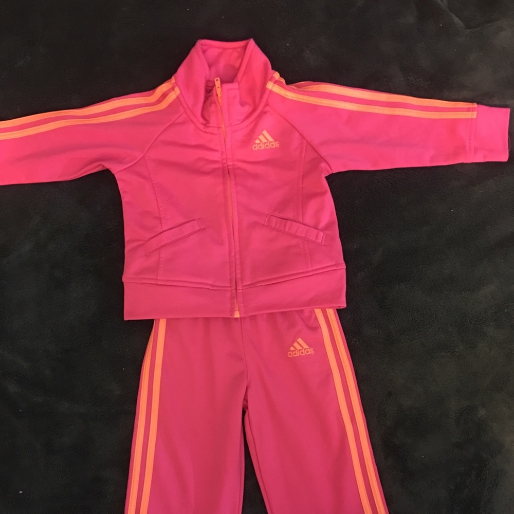 Adidas tracksuit. 💥SALE💥
